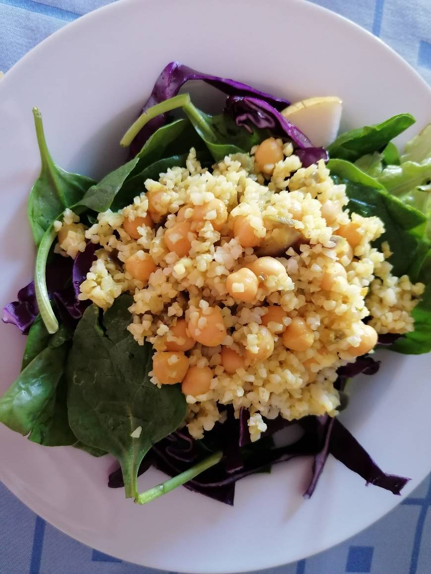 Moda Salada de bulgur e grão 