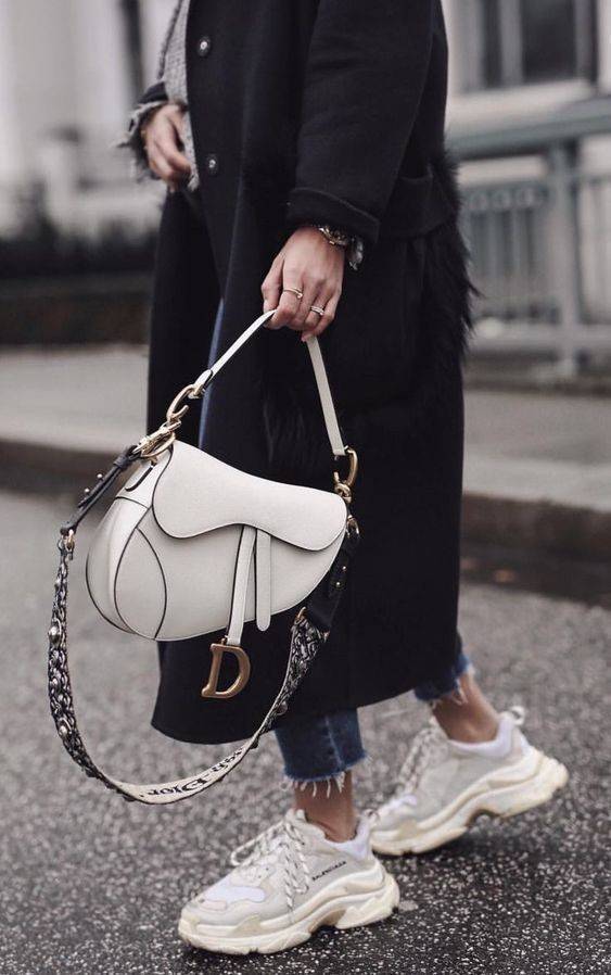 Producto Dior oblique saddle bag white