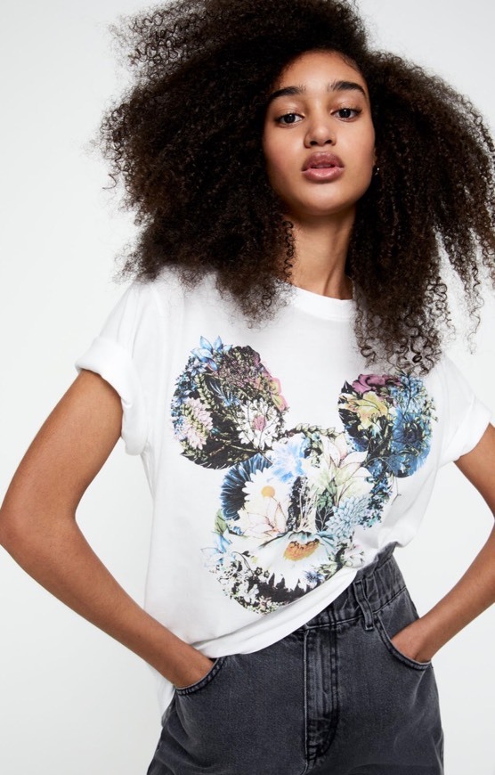 Product Camiseta mickey mouse Flores pull and bear