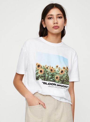 Camiseta Flores pull and bear