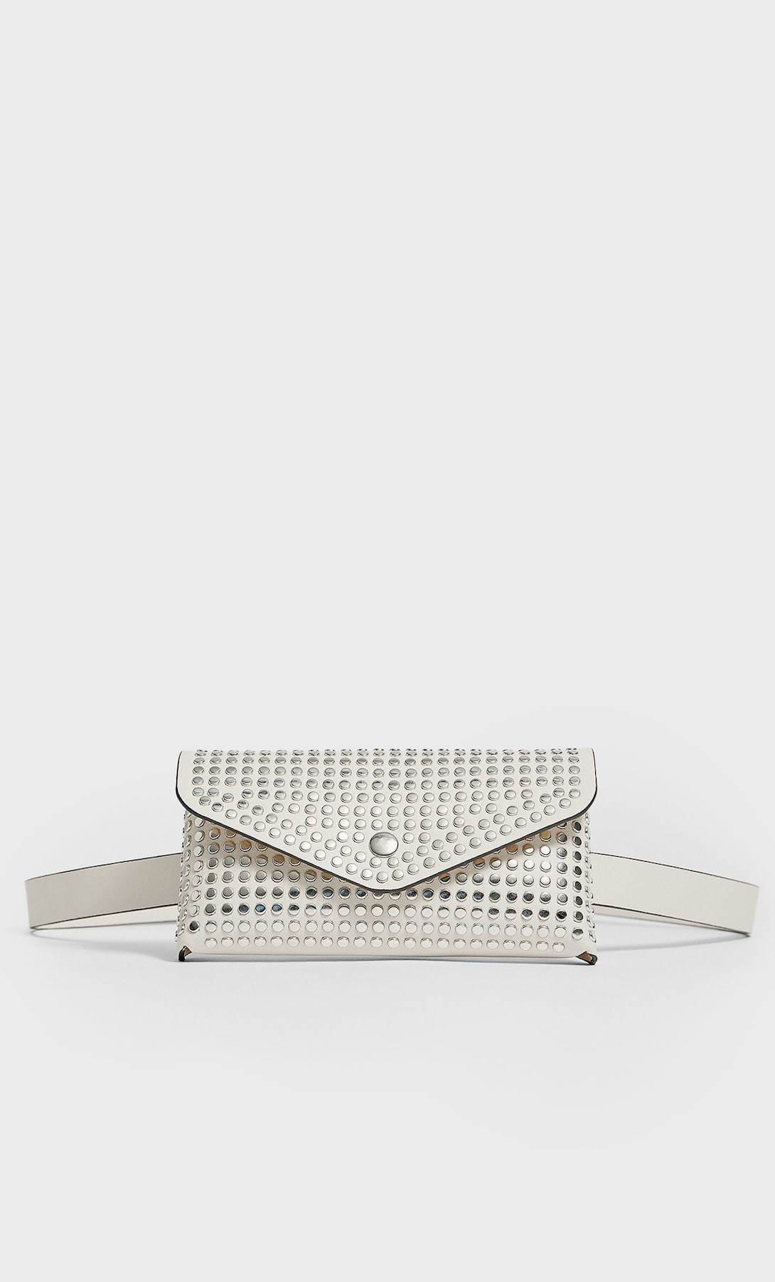 Social Riñonera monedero stradivarius