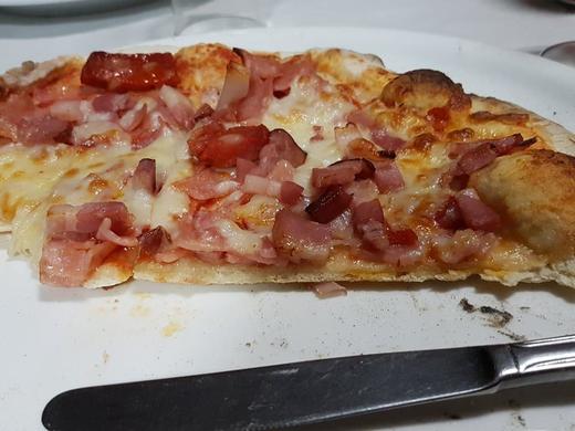 Pizzaria Zira