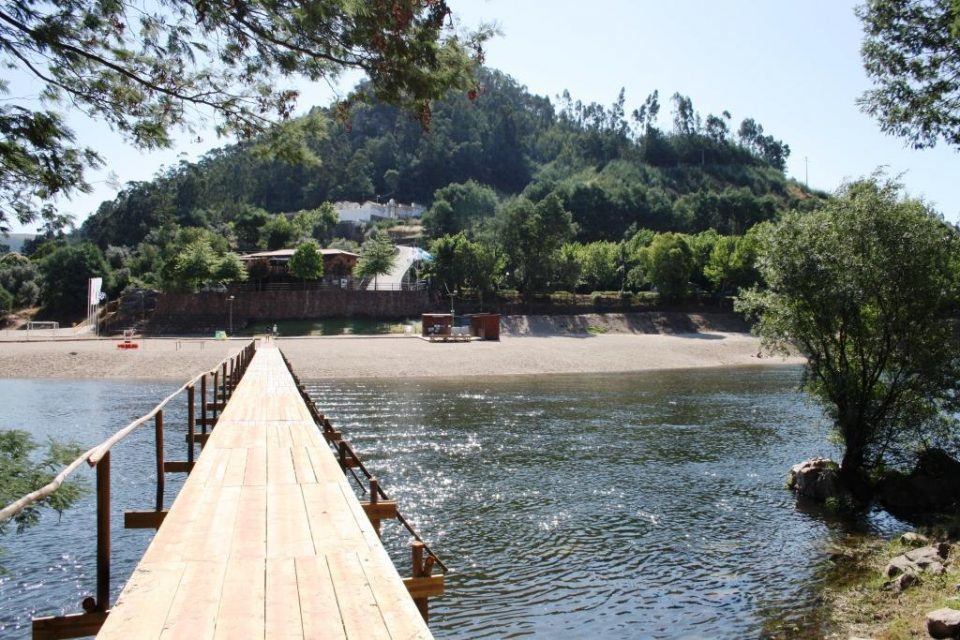 Lugar Praia Fluvial do Reconquinho