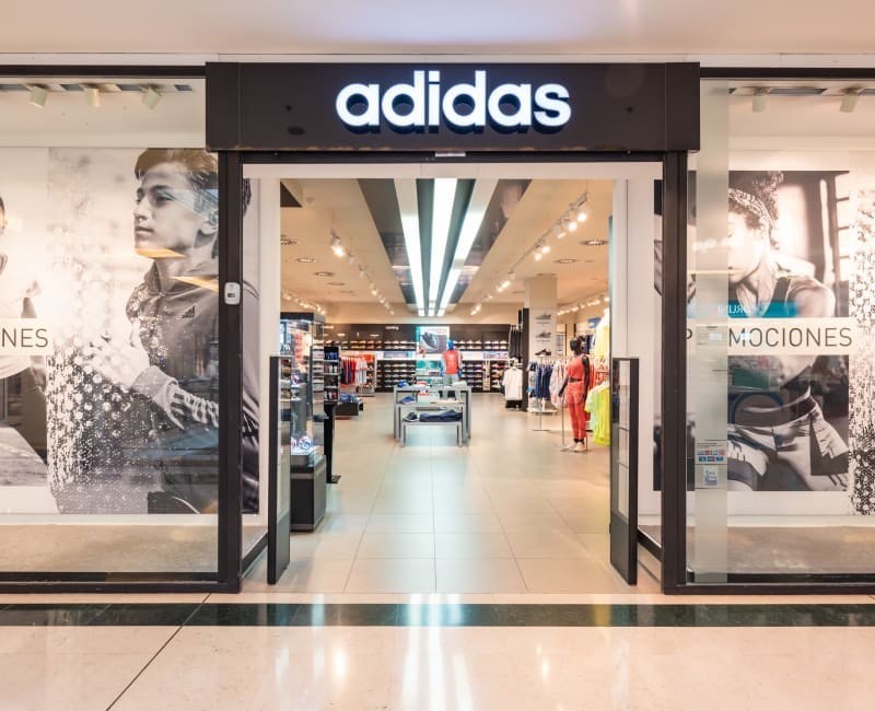 Social Adidas