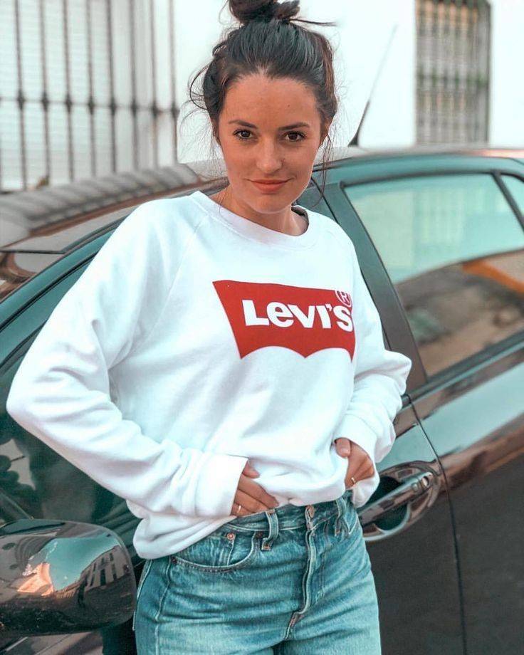 Moda Sweatshirt Levis simples