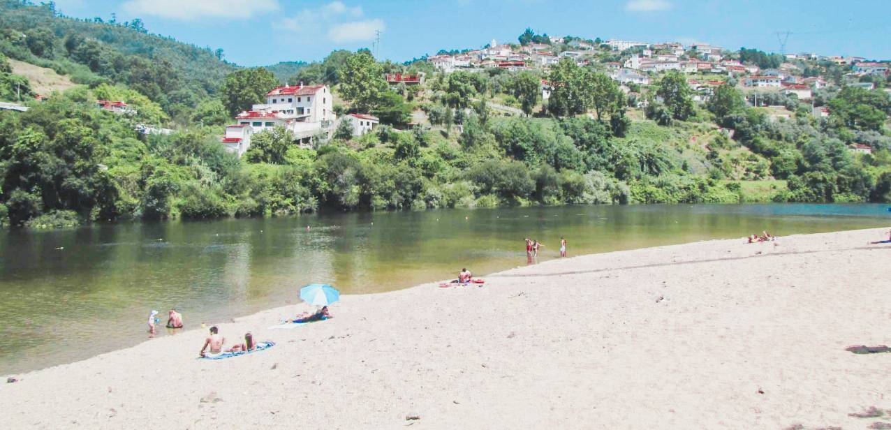 Place Praia fluvial de Coimbra