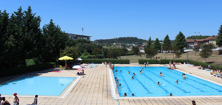 Lugar Piscinas Exteriores Paços de Ferreira