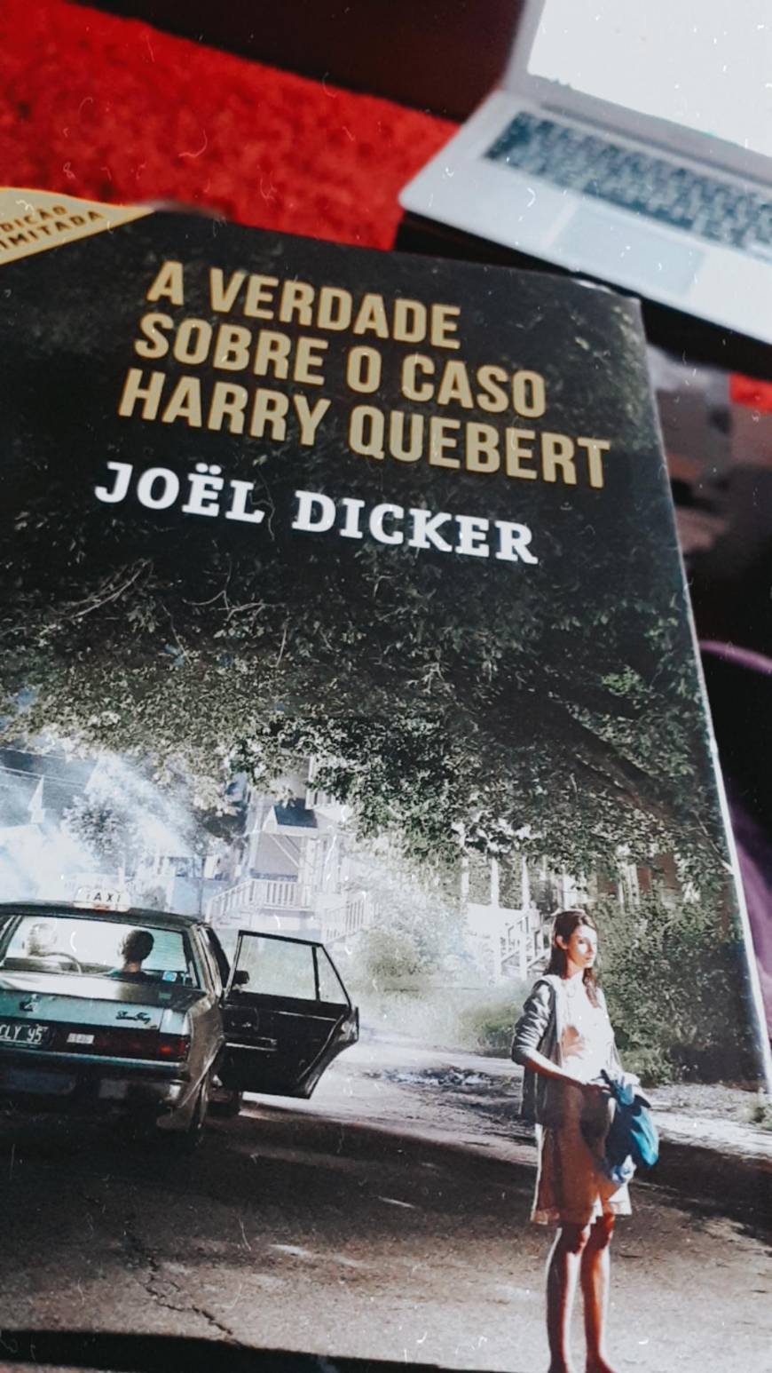 Moda A verdade sobre o caso de Harry Quebert de Joël Dicker