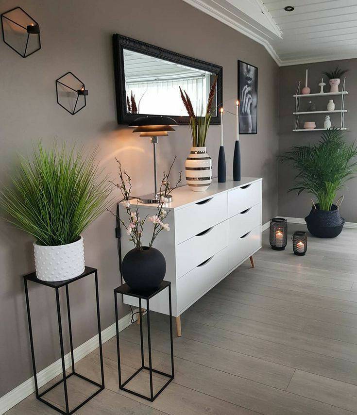 Black & Gold Decor