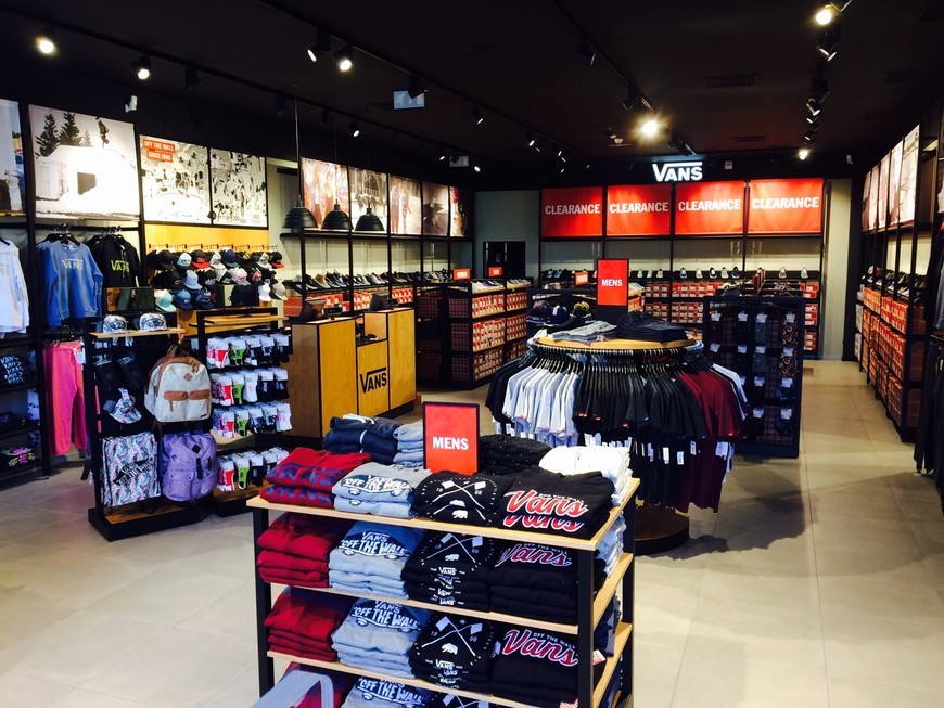 Lugar Vans Outlet
