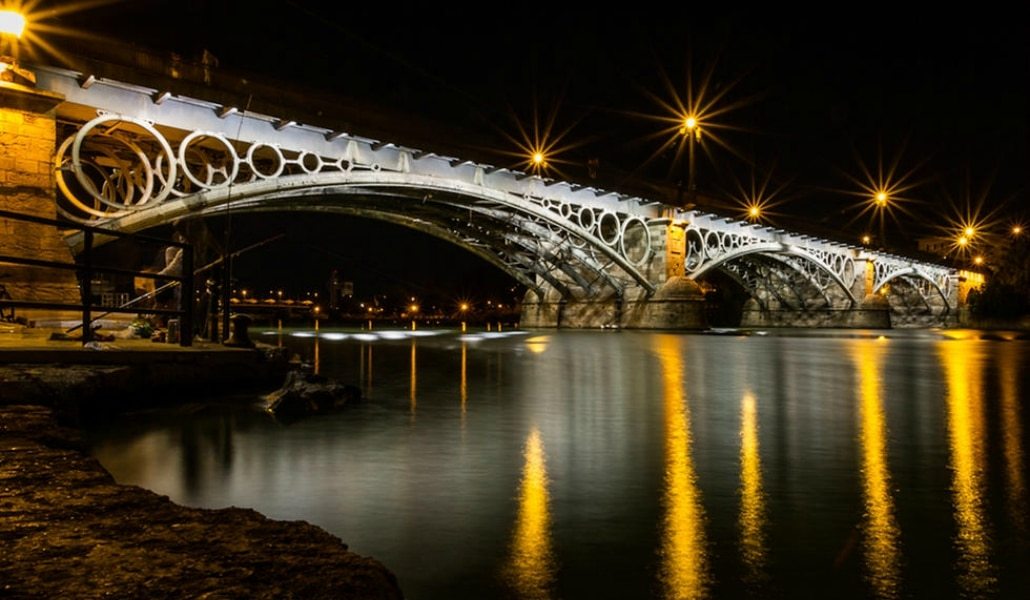 Place Puente de Triana