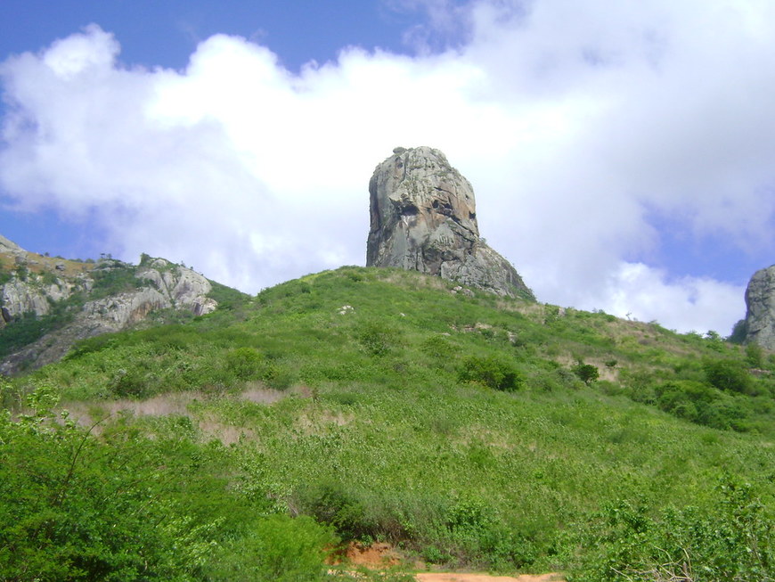 Lugar Pedra da Caveira