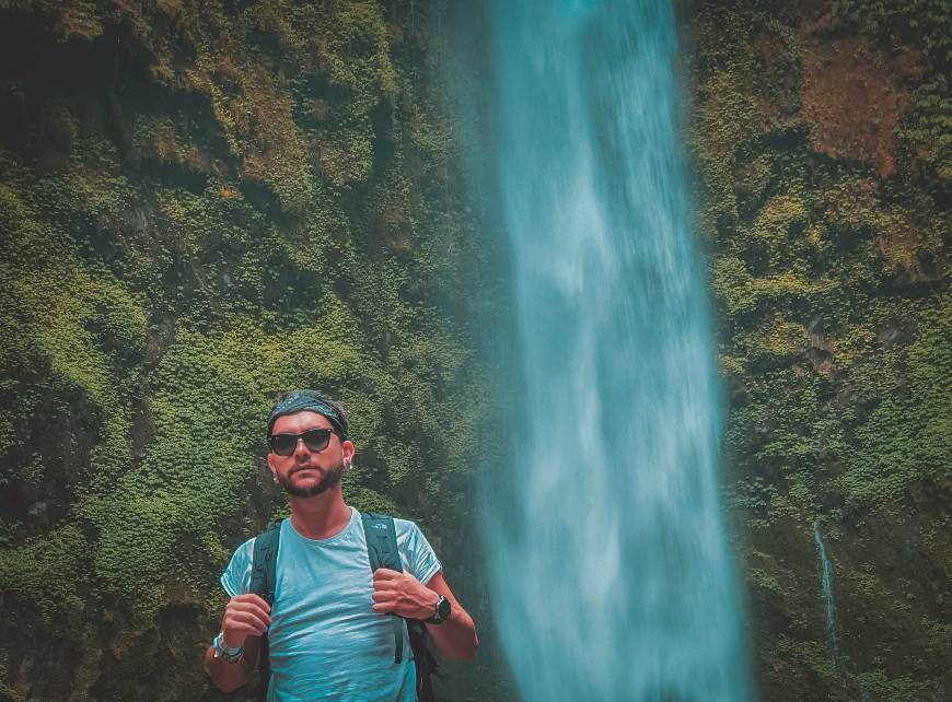Lugar Nungnung Waterfall