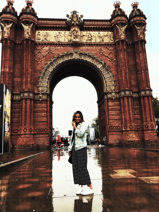 Place Arc de Triomf