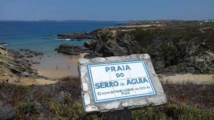 Place Praia do Serro da Águia