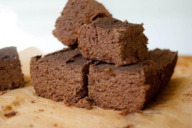 Social Bolo de alfarroba saudável 