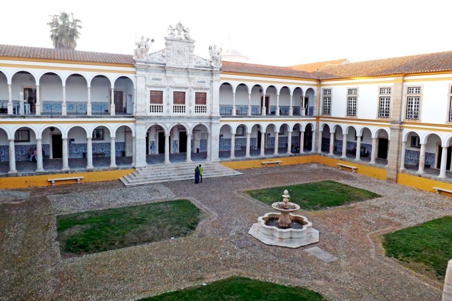 Lugar Universidad de Évora