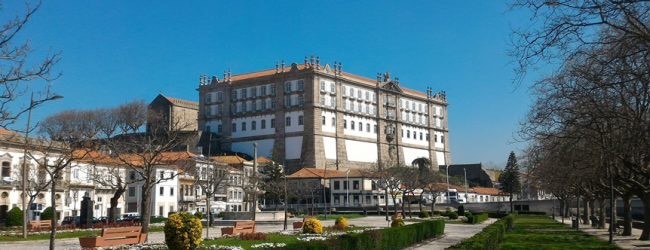 Place Convento de Santa Clara.