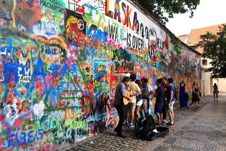 Place John Lennon Wall