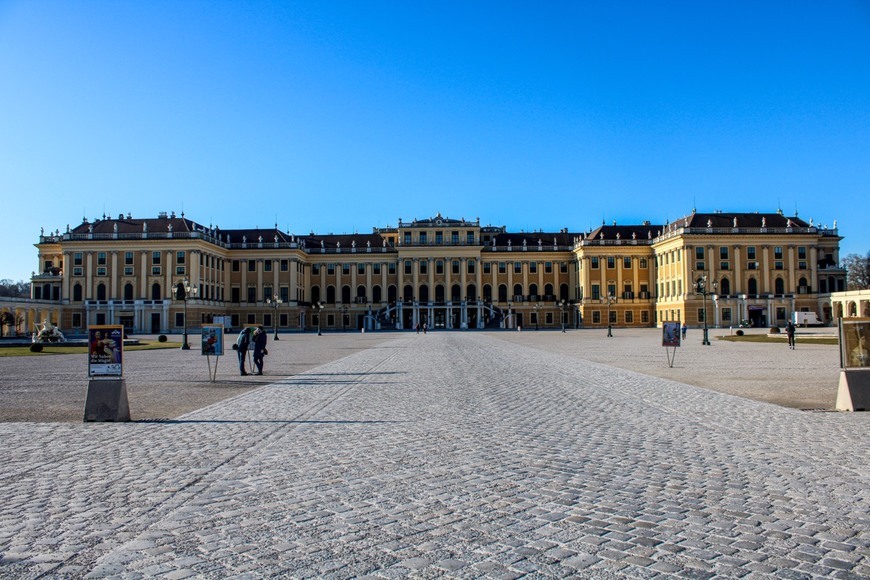 Place Schönbrunn Palace