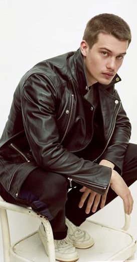 Nicholas Galitzine 