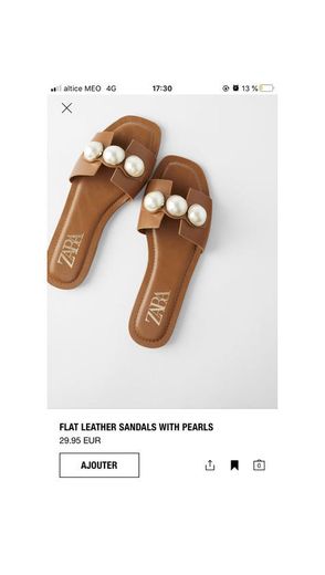 Flat leather sandals with Pearls