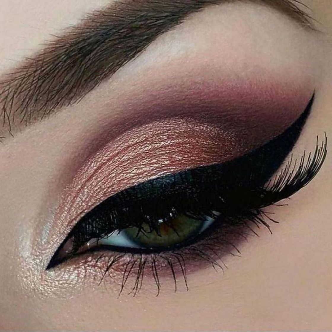 Moda Gorgeous makeup❤🖤