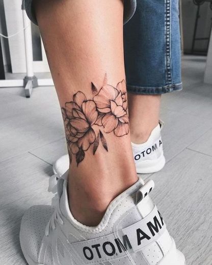 tatuagem floral 