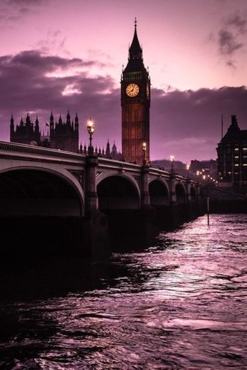 LONDON PINK