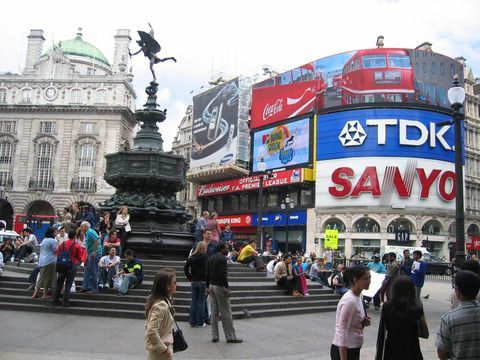 Lugar Piccadilly Circus