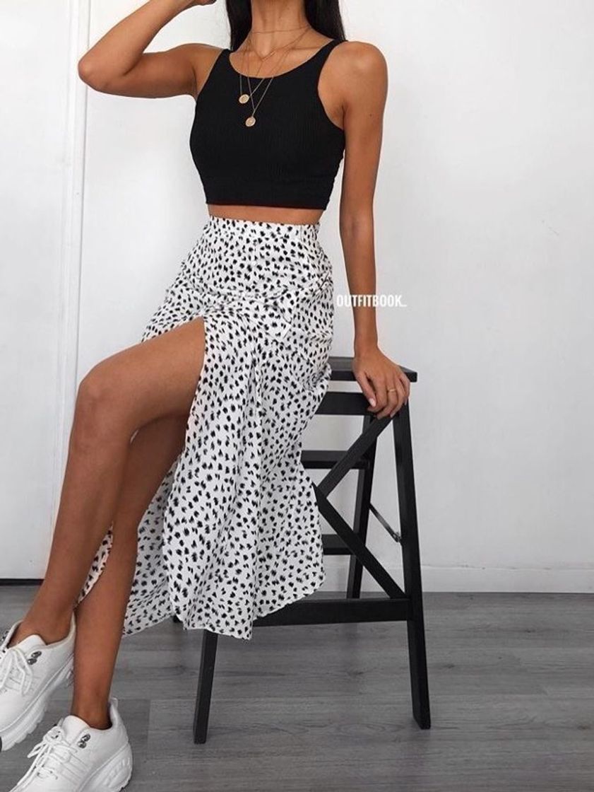 Moda long skirt and a crop top 