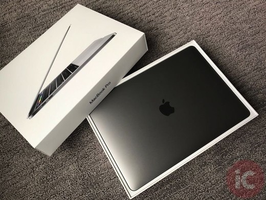 MacBook Pro 13” touch bar