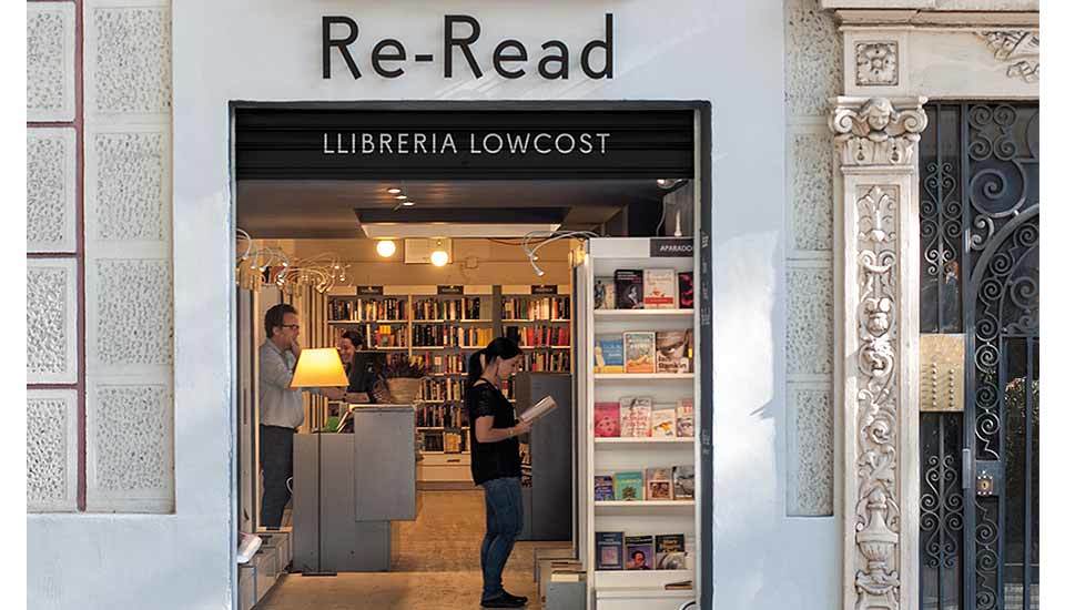 Place Re-Read Librería Lowcost Barcelona - St Joan