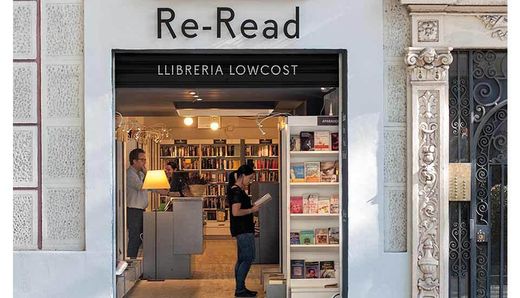 Re-Read Librería Lowcost Barcelona - St Joan