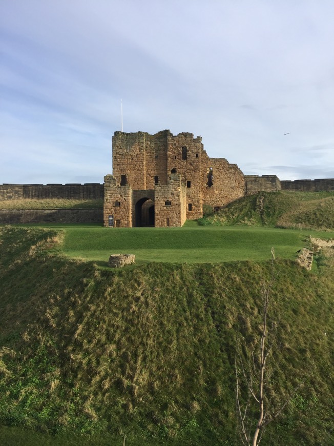 Places Tynemouth Priory and Castle