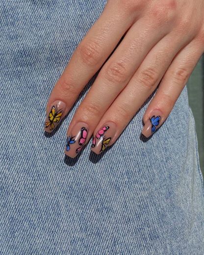 Butterflies nails