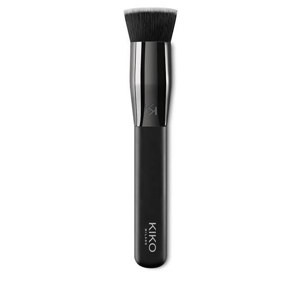 Fashion Face 05 Round Foundation Brush

