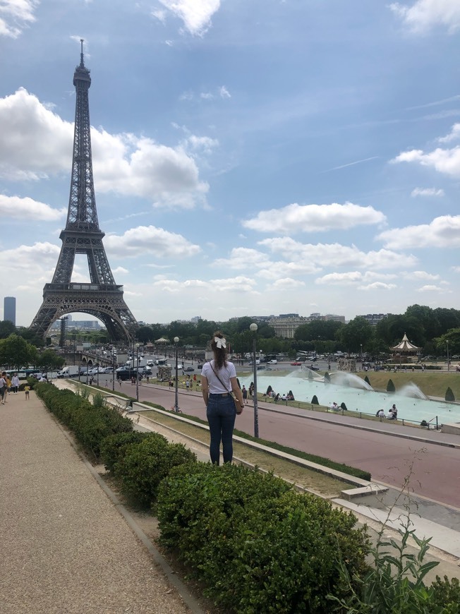 Place Torre Eiffel