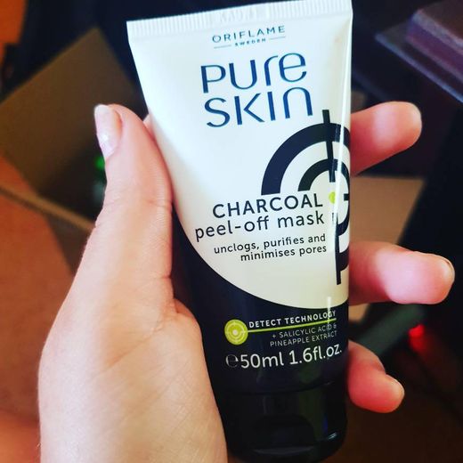 Black mask pure skin