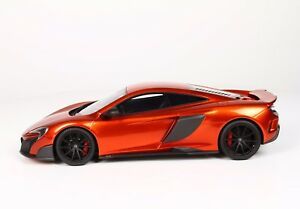 Place McLaren 675LT Spider - McLaren Orange. L.E. 1