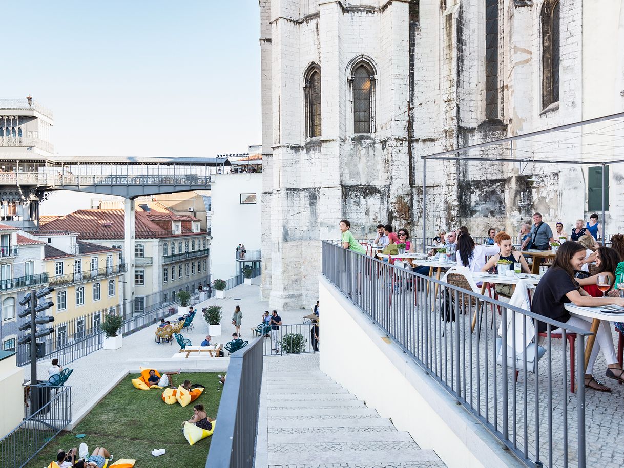 Lugar Topo Chiado