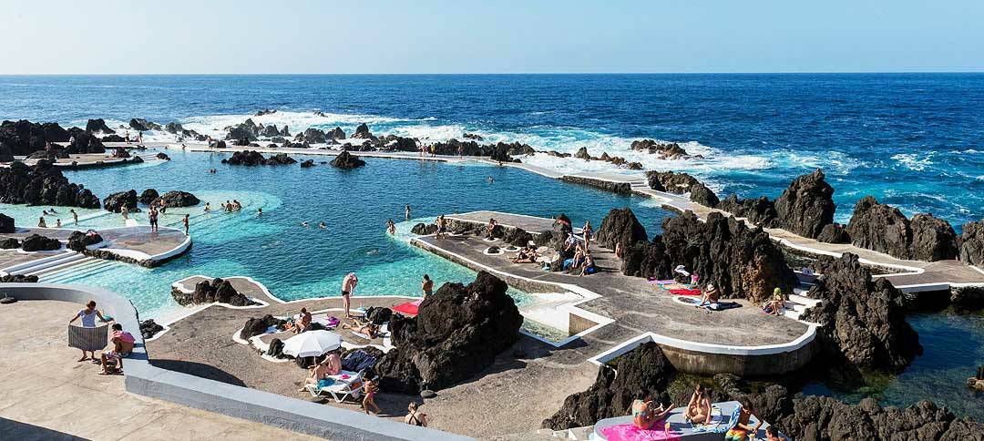 Place Piscinas Naturais de Porto Monìz