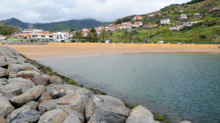 Place Madeira Surf Camp