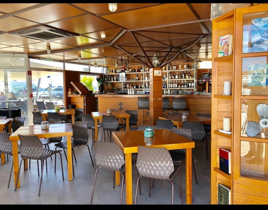 Restaurantes Nautic Bar