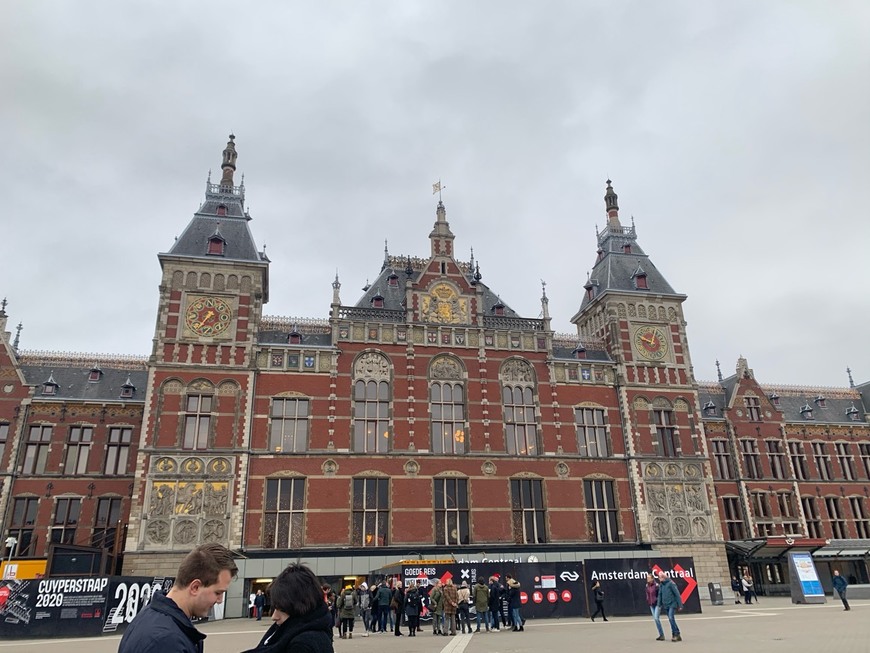 Place Amsterdam Centraal