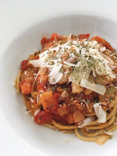 Shrimp pasta w/ tomato sauce & parmigiano 