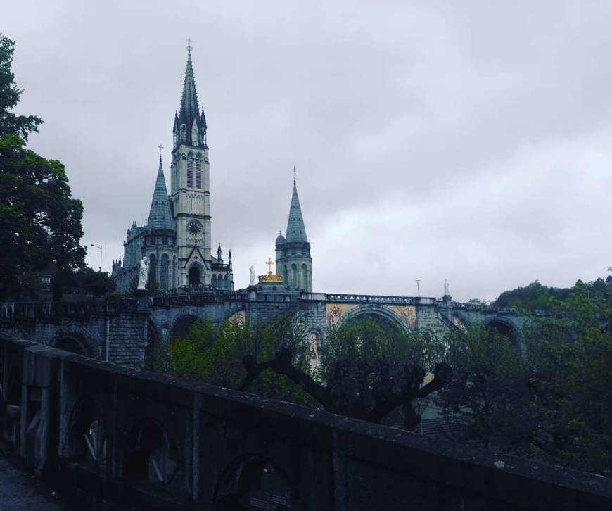 Lugares Santuario de Lourdes