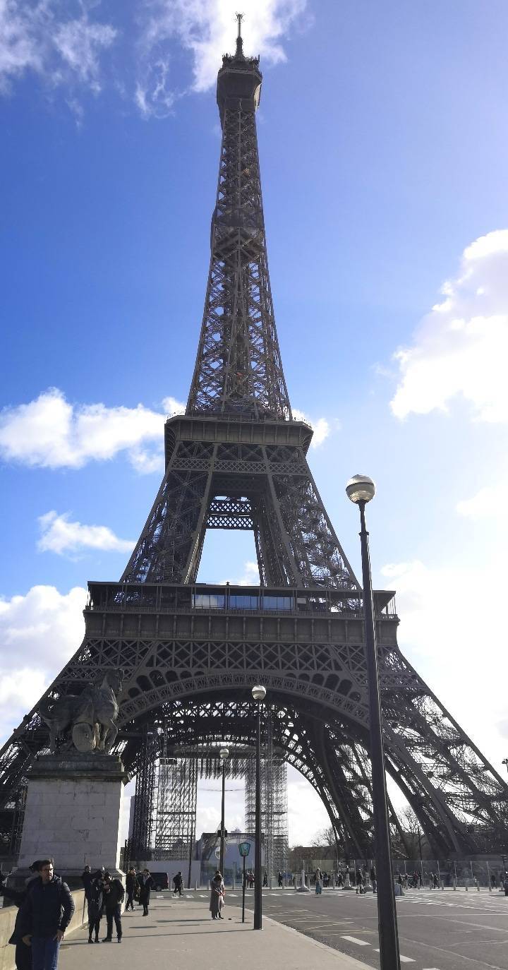 Place Torre Eiffel