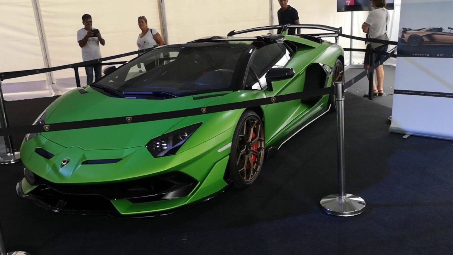 Moda Lamborghini aventador svj 