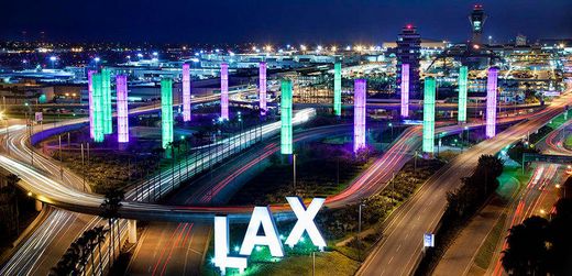 Aeropuerto Internacional de Los Ángeles (LAX)